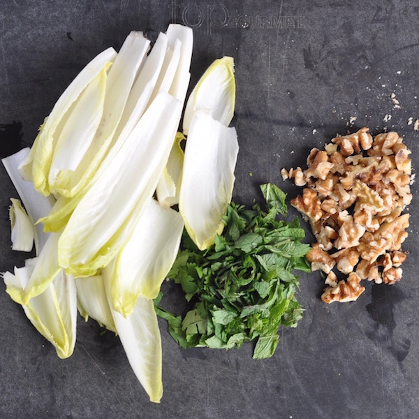 chicory, mint and wlanuts 600px