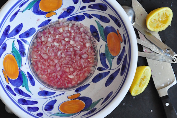 dressing in a bowl 600px
