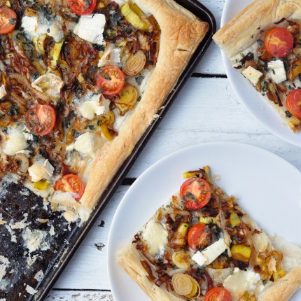 leek-tomato-and-herb-tart-square-overhead-600px