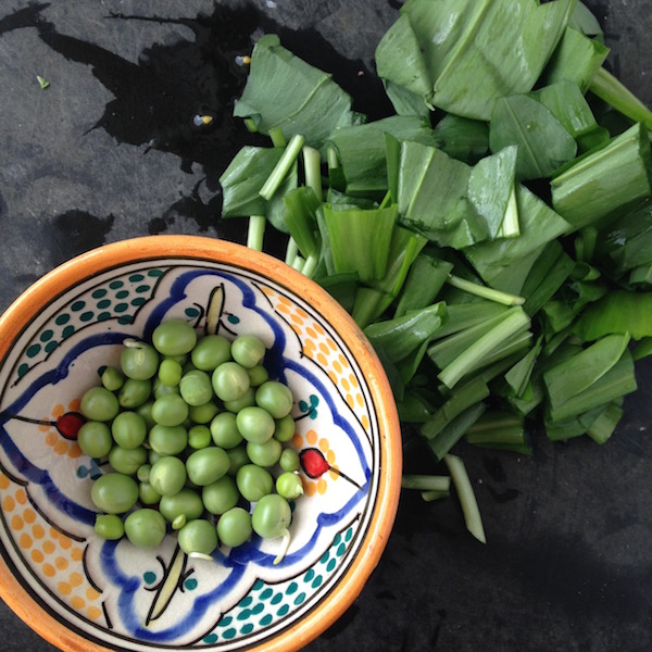 peas and chopped wild garlic 600px