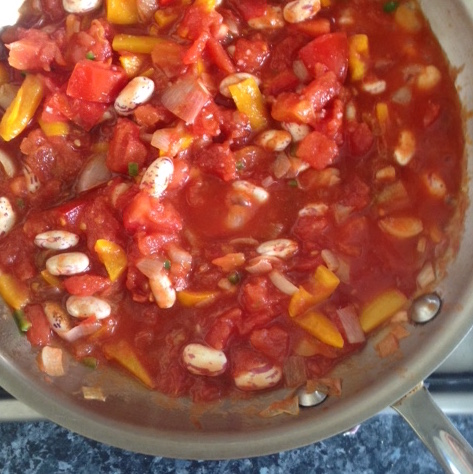 tomato and pepper bean mixture